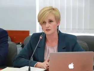 «Уволенная» за «смаженого кабанчика» заместительница ОГА получила премию за март