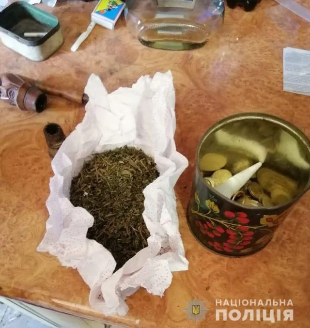На Херсонщине полицейские разоблачили группу лиц, подозреваемых в кражах в особо крупных размерах