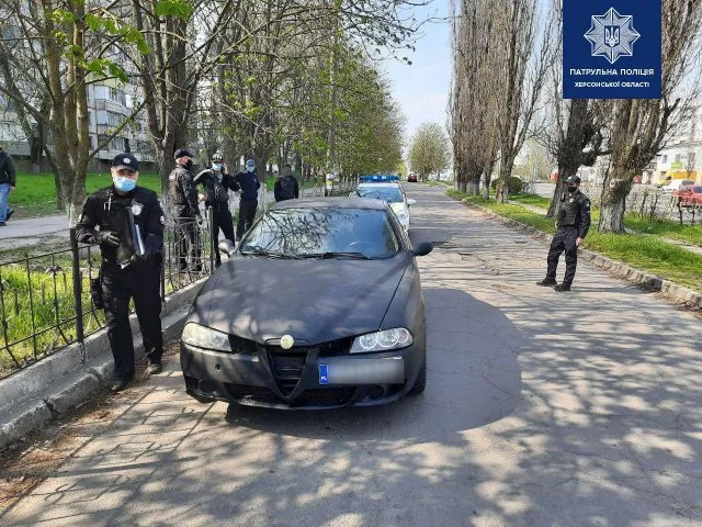 В Херсоне полиция задержала авто, которое находилось в розыске