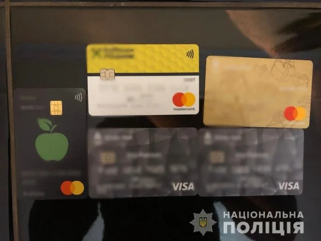 На Херсонщине полицейские задержали преступную группу, совершившую разбойное нападение на предпринимателя