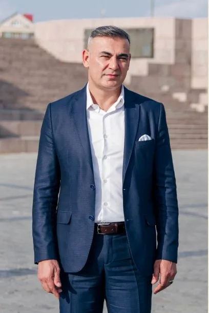 «Народном мэру» Херсона люди доверяют больше чем действующей власти