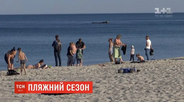 Начало курортного сезона: как выглядит пляжная жизнь Херсона и Одессы