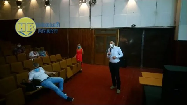 На общественных слушаниях большинство присутствующих поддержали намерения строительства жилья для переселенцев в Геническ