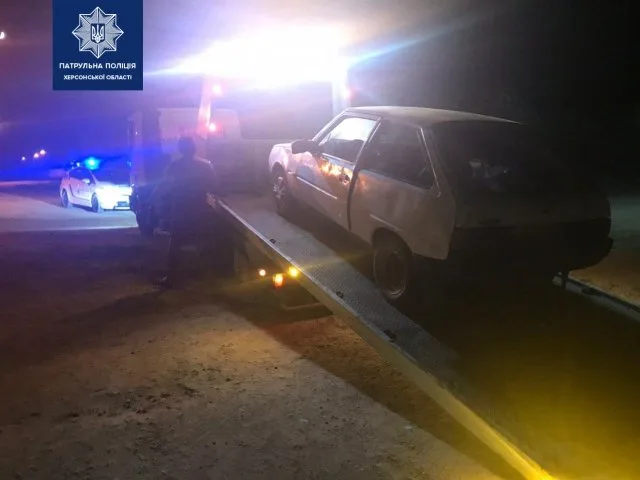 Под Херсоном пьяный водитель едва не сбил велосипедиста