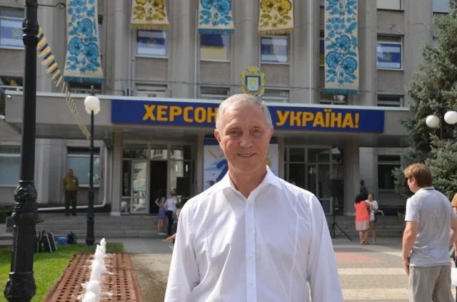 Передать строительство мостоперехода Херсонскому облавтодору: Сальдо обратился к Президенту Украины