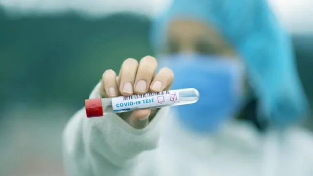 В Каховке у школьницы обнаружен COVID-19