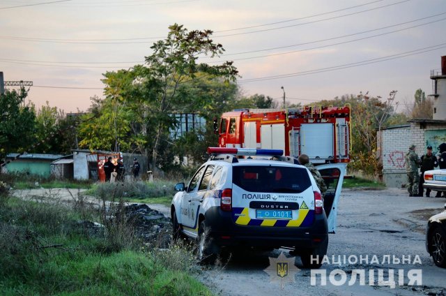 В Херсоне сообщили о заминировании машины в гаражном кооперативе
