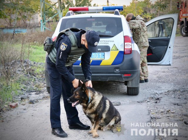 В Херсоне сообщили о заминировании машины в гаражном кооперативе