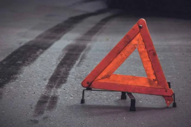В мобильную пасеку влетела легковушки на Херсонщине