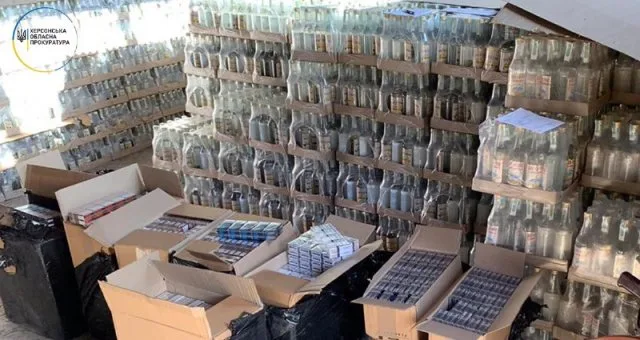 На Херсонщине незаконно сбывали контрафактный алкоголь из зоны ООС