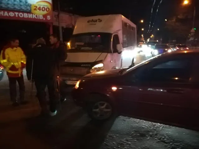 В Херсоне вчернее ДТП с участием маршрутки