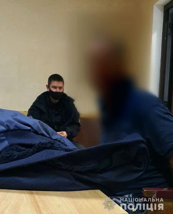 В Херсоне полицейские составили админпротоколы на иностранца за совершение домашнего насилия