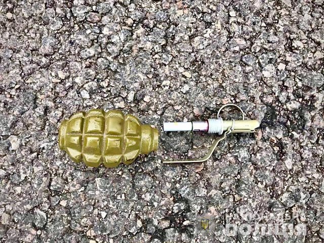 В Каланчаке полицейские изъяли боевую гранату у местного жителя