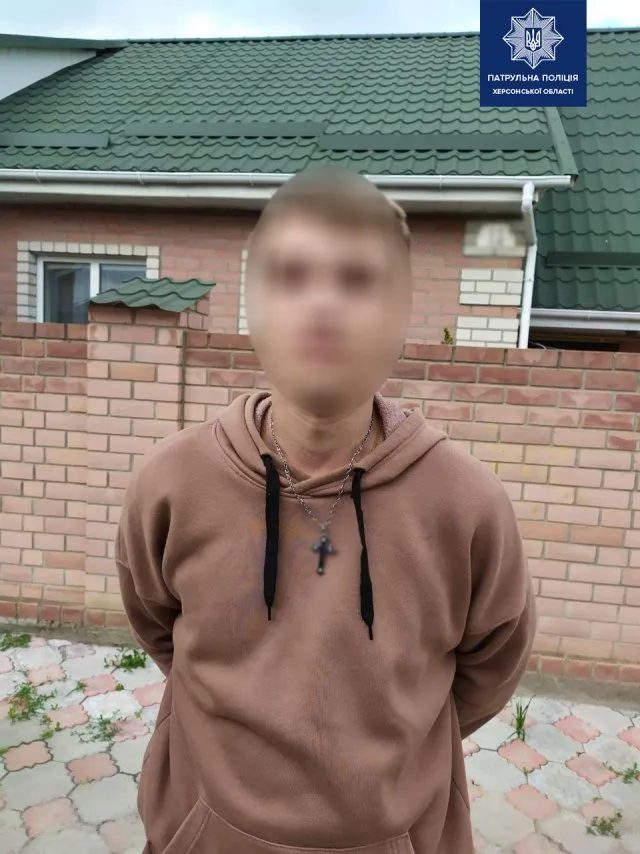 Херсонские патрульные трижды в сутки выявляли наркотики