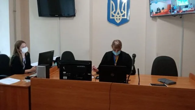 Херсонский суд оставил меру пресечения обвиняемой в госизмене Кузьмич