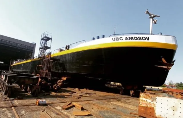 United Barge Company выполнила ремонт танкера UBC Amosov