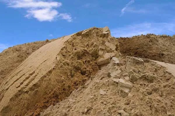 Подростка засыпало в карьере на Херсонщине