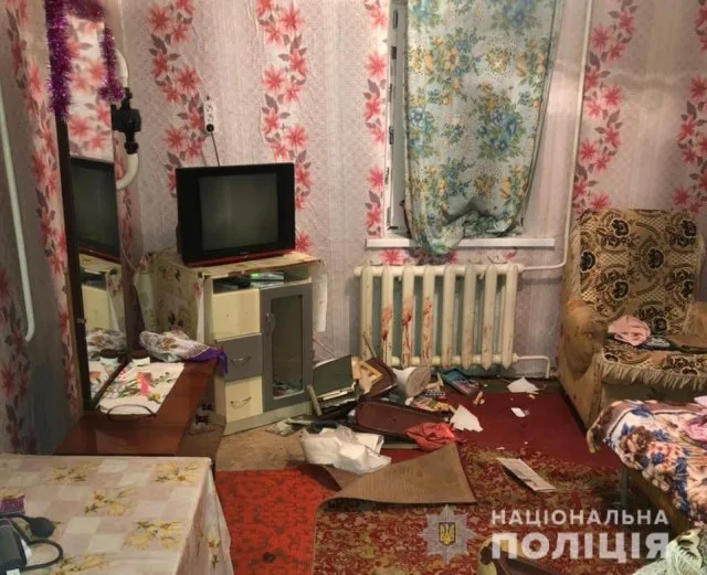 В Херсонской области полицейские задержали подозреваемых в разбойном нападении на дом пожилой женщины