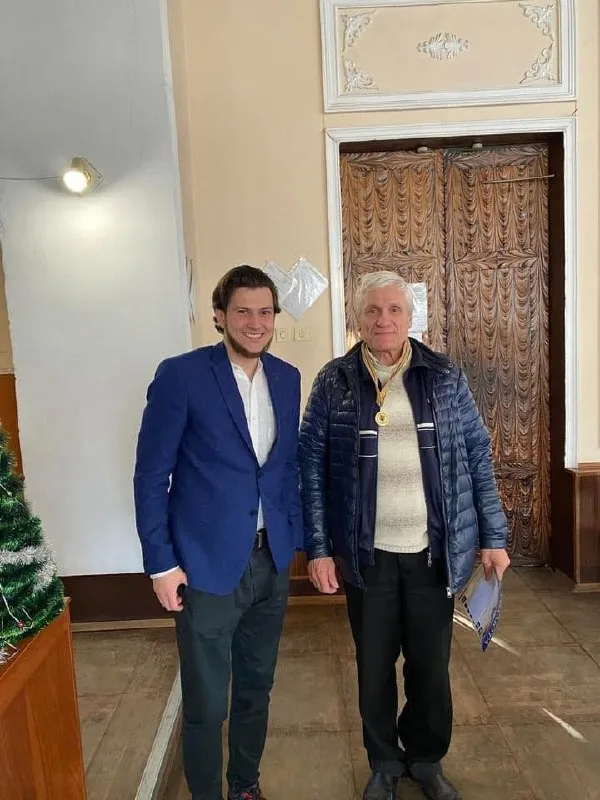 В Херсонській ДЮСШ з шахів і шашок Херсонської міської ради проходив XXIII Меморіал міжнародного майстра С.Хмельницького з шахів