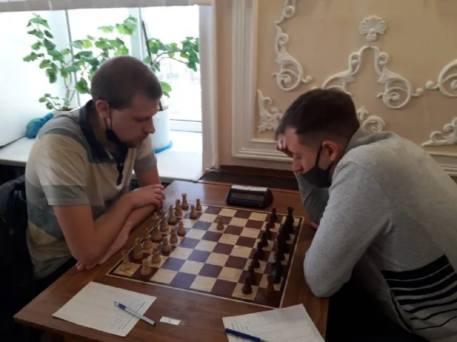 В Херсонській ДЮСШ з шахів і шашок Херсонської міської ради проходив XXIII Меморіал міжнародного майстра С.Хмельницького з шахів
