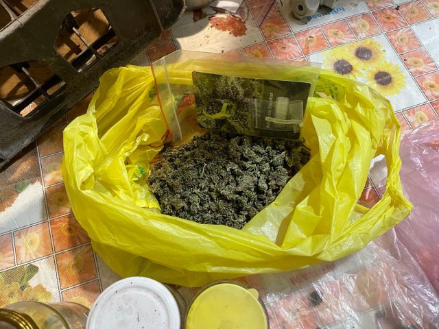 В Геническе пограничники обнаружили 2 килограмма марихуаны
