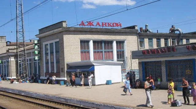 Росіяни планують вивезти колаборантів «на навчання» у Крим