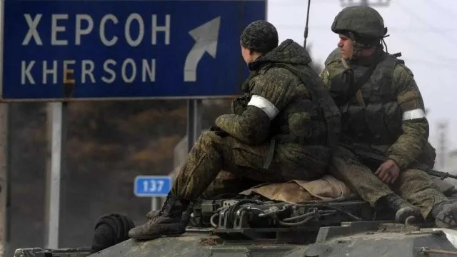 Аби приховати злочини: на Херсонщині росіяни почали тиск на медиків та судмедекспертів