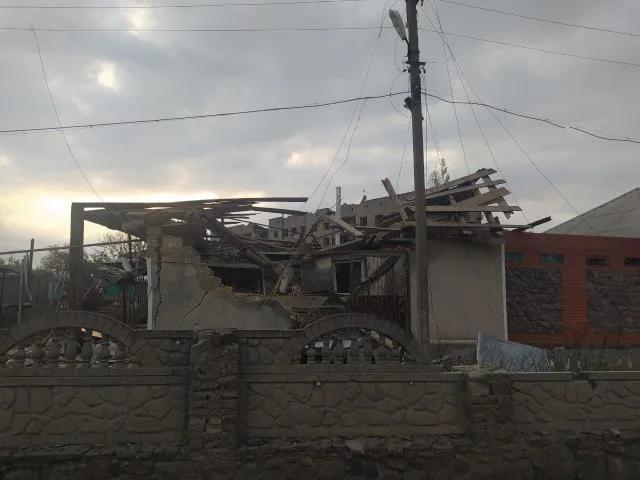 Ворог обстріляв Херсонщину з реактивних систем залпового вогню, є руйнування та жертви серед мирного населення
