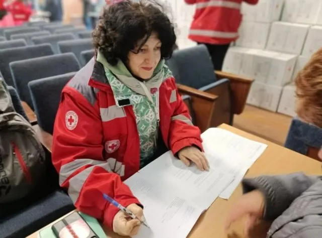 Волонтерка Наталія Шатілова-Погасій: “Допоможи собі сам” – принцип, за яким зараз живуть у Херсоні