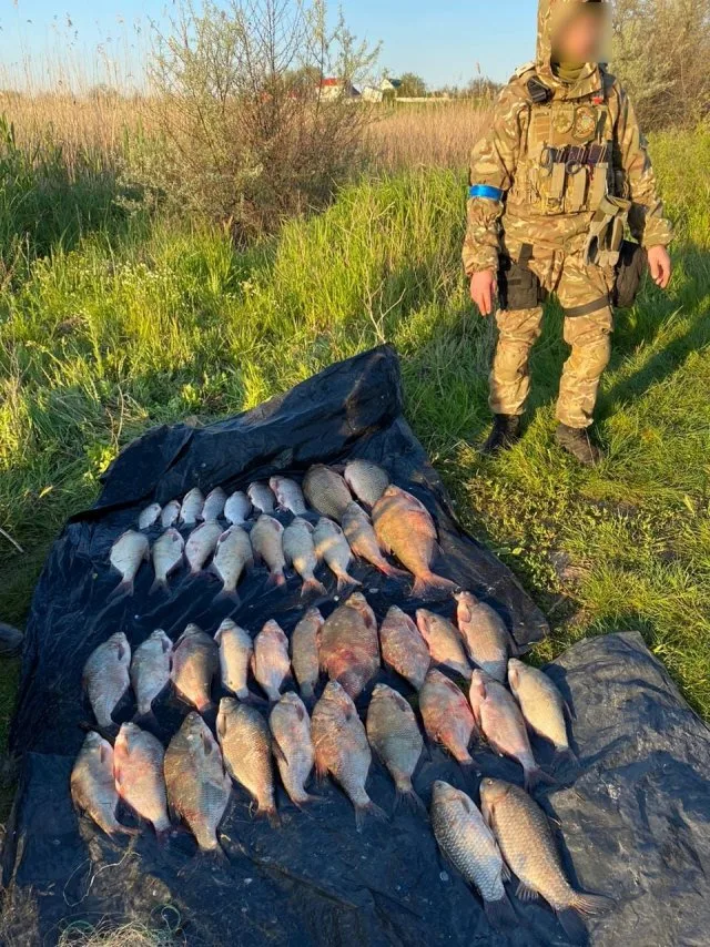 На Херсонщині працівники водної поліції затримали браконьєрів, які завдали збитків державі на понад 5 мільйонів гривень