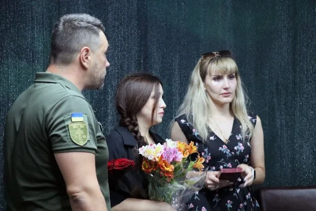 Рідним загиблих поліцейських Херсонщини вручили державні нагороди