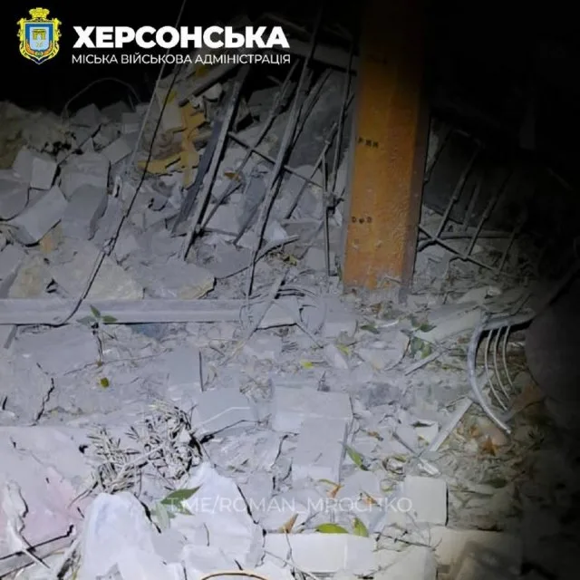 Херсонська МВА показала наслідки вечірнього обстріла міста