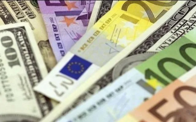 Курс валют на 22 лютого: євро в банках перевищив 42 гривні