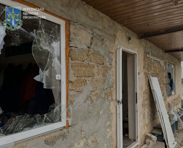 Правоохоронці зафіксували наслідки чергових ворожих обстрілів Херсонщини