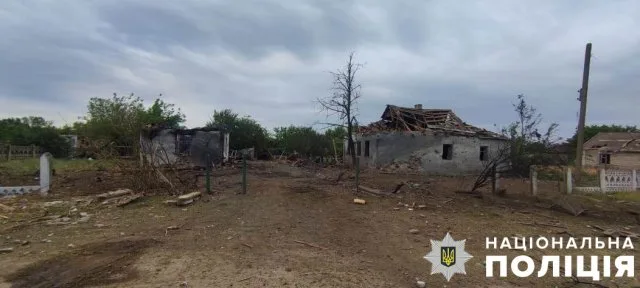 На Херсонщині через російську агресію поранено троє мирних жителів, поліція фіксує наслідки атак