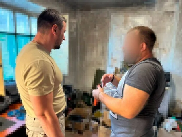 Українським морпехам на Херсонщині передали сотню дронів та три системи РЕБ