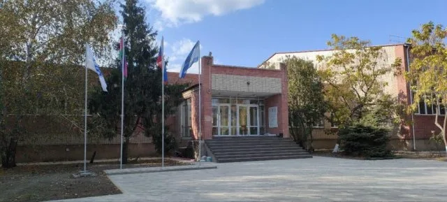 Росіяни оштрафували підрядників з Краснодару, які понад рік не могли завершити ремонт в одній зі шкіл Генічеська