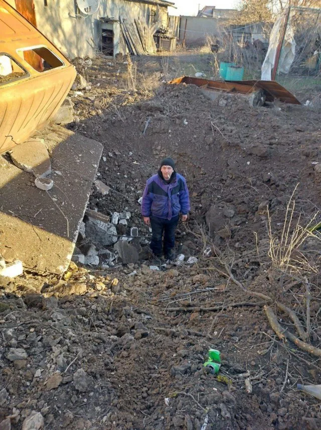 Росіяни вдарили по Миловому та атакували маршрутку у Текстильному