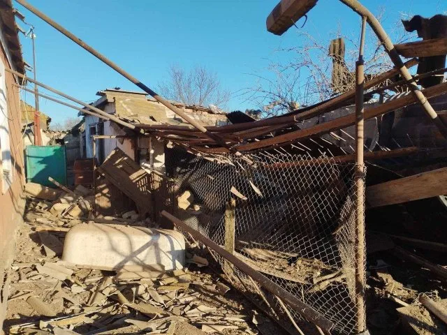 Росіяни вдарили по Миловому та атакували маршрутку у Текстильному