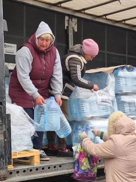 Жителі Херсонщини продовжують отримувати гуманітарну допомогу від постійних партнерів області
