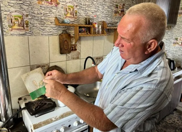 «Будь ласка, поховайте наших! Вони там лежать, попалені». Історія Олександра Загребаєва, фермера з Томариного на Херсонщині