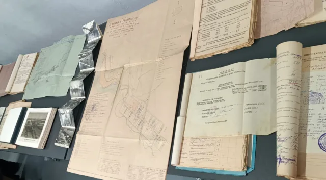 У Херсоні представили фотовиставку про історію Каховської ГЕС