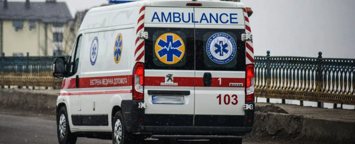 Правоохоронці в Миколаївці на Херсонщині евакуювали працівників «швидкої», які потрапили під російський обстріл