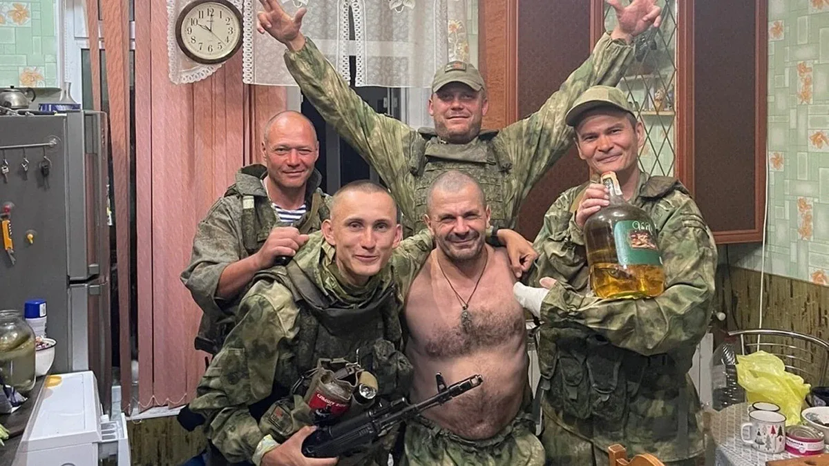 Двох російських військових заочно засудили за пограбування будинку в Білозерці на Херсонщині